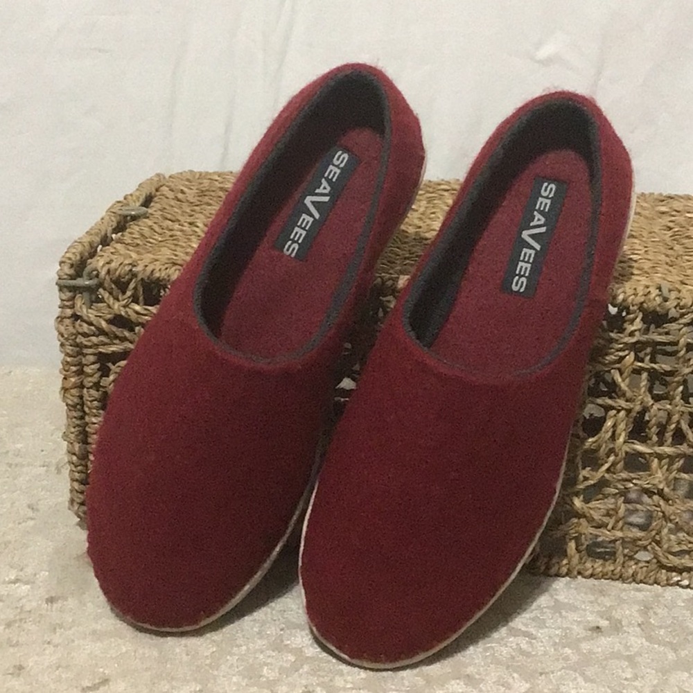 SeaVees Red WOOL Slip Ons Sz 7